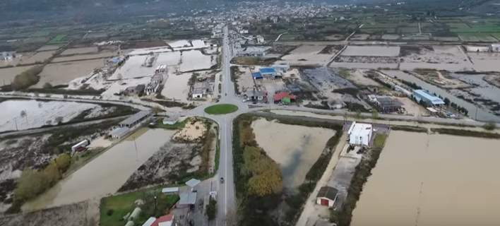 Εικόνες καταστροφής από την υπερχείλιση του Αχέροντα -«Πνιγμένη» στη λάσπη η Πρέβεζα [βίντεο]